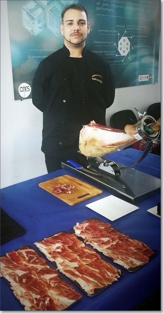 Cortador de jamón Iván González